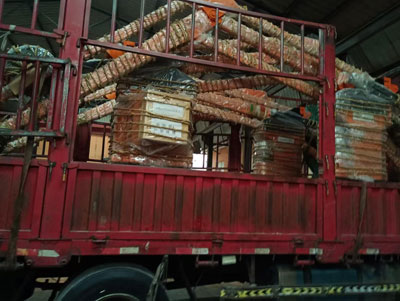 4 uppsättningar av Industriella manipulatorer för Foundry är redo att levereras till Ryssland.